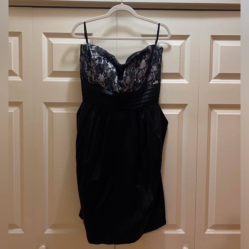 Black Strapless Lace Dress with Pockets | women’s 22 | cocktail, prom, formal
